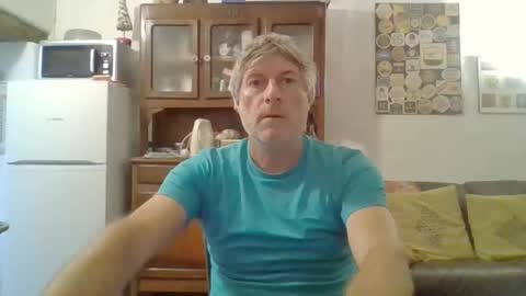 Snapshot of 22esserre chatting on September 24, 2025, 11:24 am 22esserre online show from September 24, 2025, 11:24 am