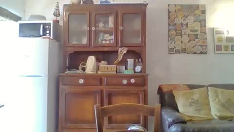 Snapshot of 22esserre chatting on October 9, 2025, 11:08 am 22esserre online show from October 9, 2025, 11:08 am