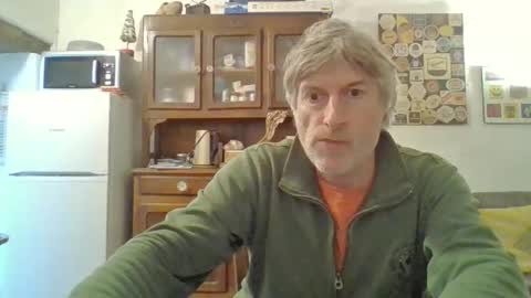 Snapshot of 22esserre chatting on October 29, 2025, 1:02 pm 22esserre online show from October 29, 2025, 1:02 pm