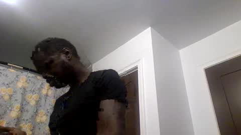 Snapshot of 242doggy242 chatting on November 20, 2025, 12:38 pm 420 Bbc online show from November 20, 2025, 12:38 pm