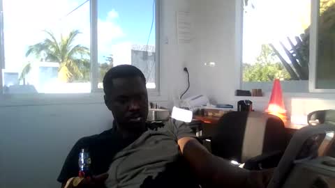 Snapshot of 242doggy242 chatting on January 10, 2026, 7:48 pm 420 Bbc online show from January 10, 2026, 7:48 pm