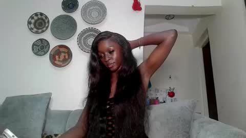 Flower online show from November 9, 2025, 8:40 pm