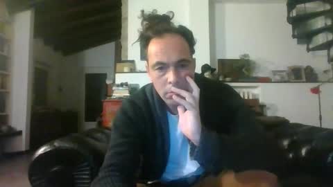 27lv27 online show from December 22, 2025, 6:16 pm