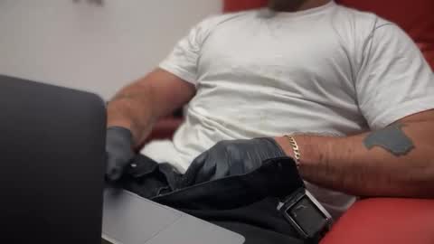 Snapshot of 2addictivelyhorny chatting on March 10, 2025, 10:02 pm Jake n Judy online show from March 10, 2025, 10:02 pm