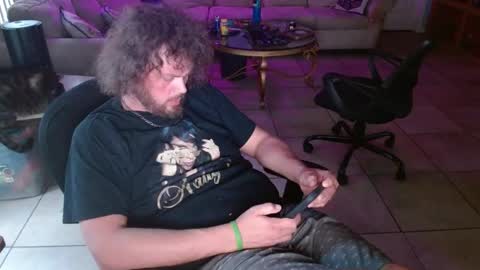 Snapshot of 2dirtyhillbillies chatting on May 27, 2026, 10:18 pm ThrillBilly online show from May 27, 2026, 10:18 pm
