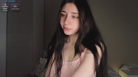 Snapshot of 2insensitive chatting on March 1, 2025, 9:07 am Lina free control in pvt online show from March 1, 2025, 9:07 am