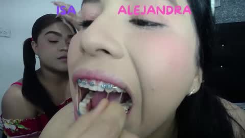 2moons_full_of_love online show from January 10, 2026, 6:26 am