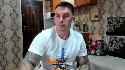 2sexymuscles online show from October 19, 2025, 7:47 pm