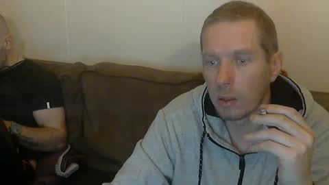 2small4you83 online show from December 2, 2025, 4:02 pm