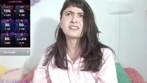 Eva online show from October 3, 2025, 7:44 pm