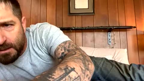 Snapshot of 3bumblebeas chatting on March 3, 2026, 12:55 pm BonnieClyde online show from March 3, 2026, 12:55 pm