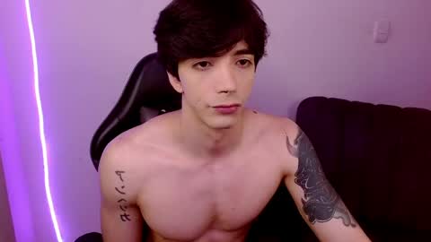 420_user online show from June 5, 2026, 6:52 am