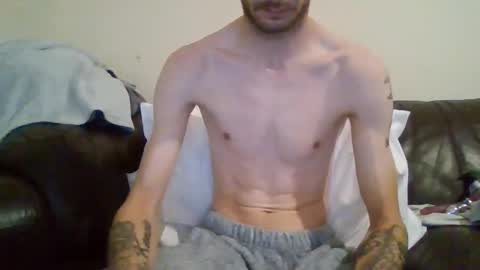 420feetloverr420 online show from September 30, 2025, 1:10 am