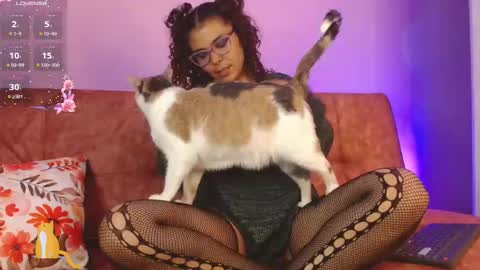 Snapshot of 420viol3ta_ chatting on February 15, 2025, 11:58 pm Violeta online show from February 15, 2025, 11:58 pm