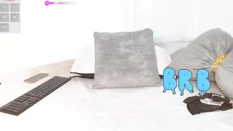 493ashlyfoxx online show from March 4, 2026, 3:45 am