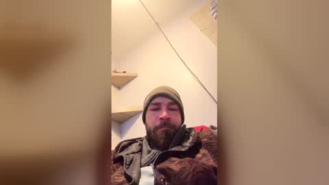 Snapshot of 4fun2016 chatting on April 5, 2026, 5:04 am Dreams online show from April 5, 2026, 5:04 am