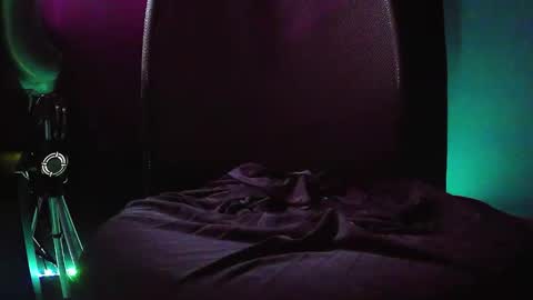 Ixela online show from September 27, 2025, 1:38 pm