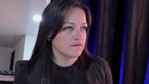 ... .     Angel     . ... online show from November 3, 2025, 9:16 pm