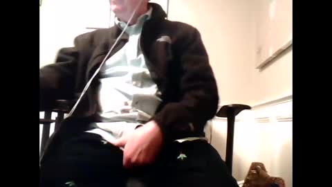 Snapshot of 4uguys chatting on December 8, 2024, 5:18 am 4uguys online show from December 8, 2024, 5:18 am