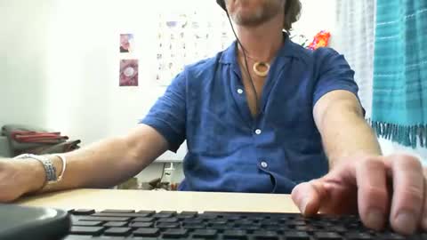 555tony555 online show from January 16, 2025, 9:40 pm