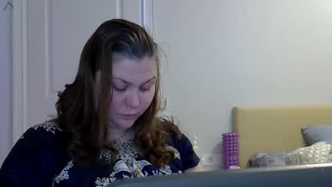 5anna online show from September 22, 2025, 2:19 pm