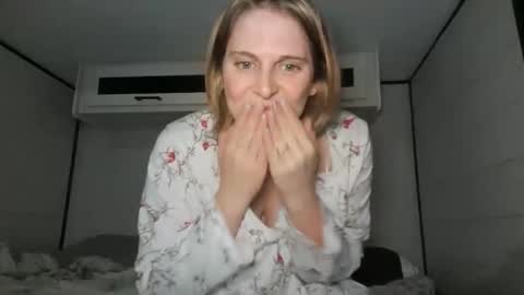 69thicknhorny69 online show from January 12, 2026, 2:44 pm