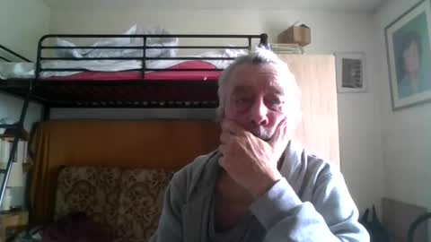 78kiss online show from April 17, 2026, 12:19 pm