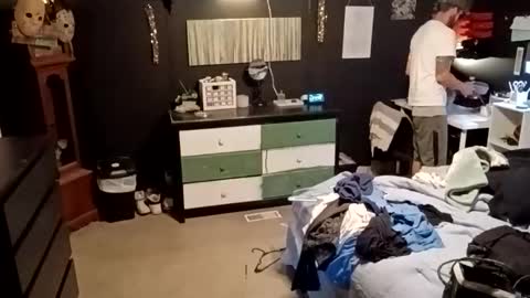 7lairddip online show from April 6, 2026, 4:10 am