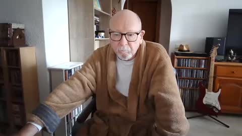  Papi  online show from February 8, 2025, 9:03 am