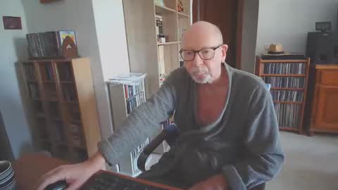  Papi  online show from October 17, 2025, 9:12 am