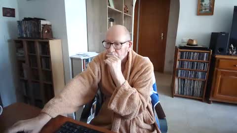  Papi  online show from February 25, 2026, 10:03 am