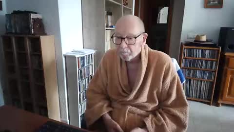  Papi  online show from February 28, 2026, 9:32 am