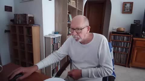 Snapshot of 7thsojourn chatting on April 25, 2026, 7:44 am Papi online show from April 25, 2026, 7:44 am