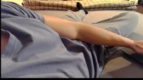 Snapshot of 87johnny chatting on December 10, 2024, 10:26 pm 87johnny online show from December 10, 2024, 10:26 pm