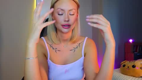 Nura online show from October 25, 2025, 2:30 am