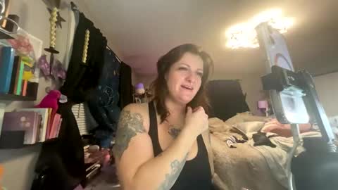 That girl online show from February 12, 2026, 9:15 am