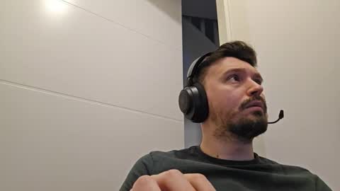 8inchdude93 online show from March 12, 2026, 9:59 am