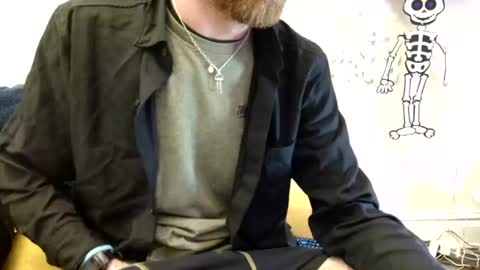 Snapshot of 90210screamer chatting on November 12, 2025, 10:04 am 90210screamer online show from November 12, 2025, 10:04 am