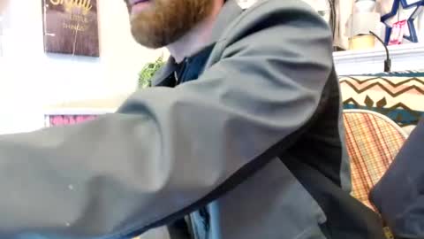 Snapshot of 90210screamer chatting on December 2, 2025, 12:16 am 90210screamer online show from December 2, 2025, 12:16 am