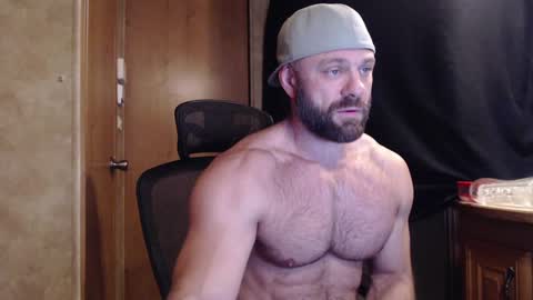 Snapshot of 9fat_inches chatting on January 21, 2025, 3:59 am 9 fat inches online show from January 21, 2025, 3:59 am