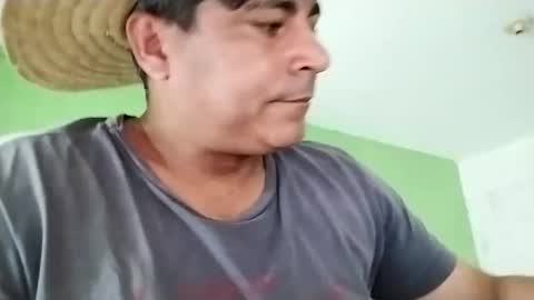 9vinhocamshow online show from December 11, 2024, 12:23 pm