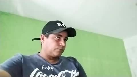 9vinhocamshow online show from December 29, 2024, 3:57 pm