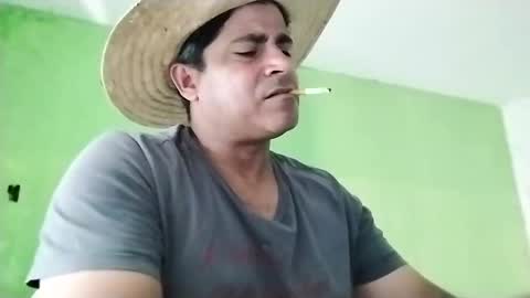 9vinhocamshow online show from December 30, 2024, 5:44 pm