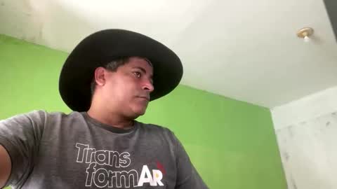 9vinhocamshow online show from January 9, 2026, 10:40 am