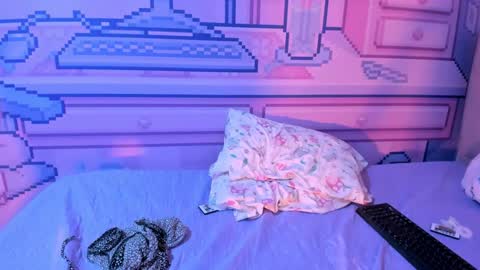 Alice  online show from December 4, 2024, 10:24 am