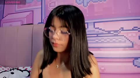 Alice  online show from November 5, 2025, 2:55 am