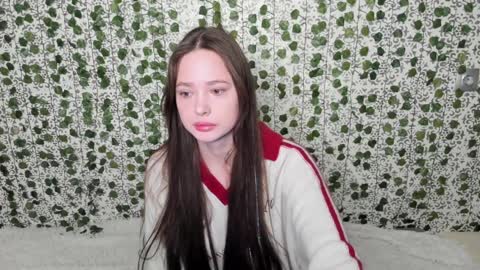Snapshot of _52_ chatting on February 6, 2025, 3:27 am EMILY AND MARCUS online show from February 6, 2025, 3:27 am