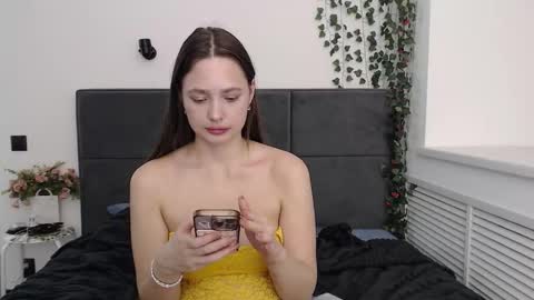 Snapshot of _52_ chatting on September 11, 2025, 6:19 pm EMILY AND MARCUS online show from September 11, 2025, 6:19 pm