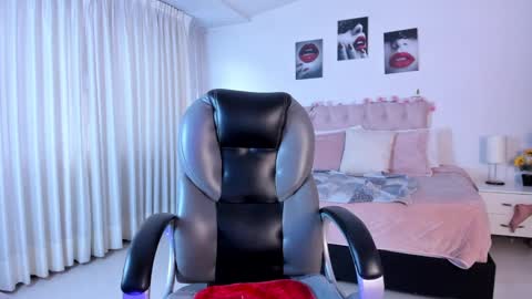 Snapshot of _abby_23_ chatting on December 8, 2024, 6:50 pm Aby online show from December 8, 2024, 6:50 pm
