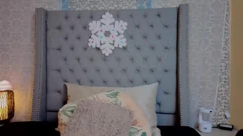  Abby  online show from December 20, 2025, 6:37 pm